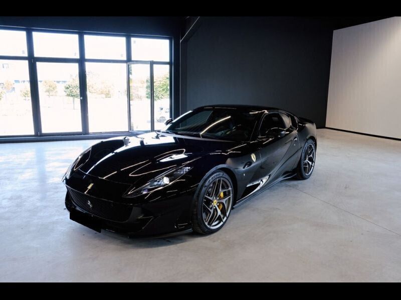 Noir Utilisé 2021 Ferrari 812 Cabriolet | 447 800 € - Image 1/4