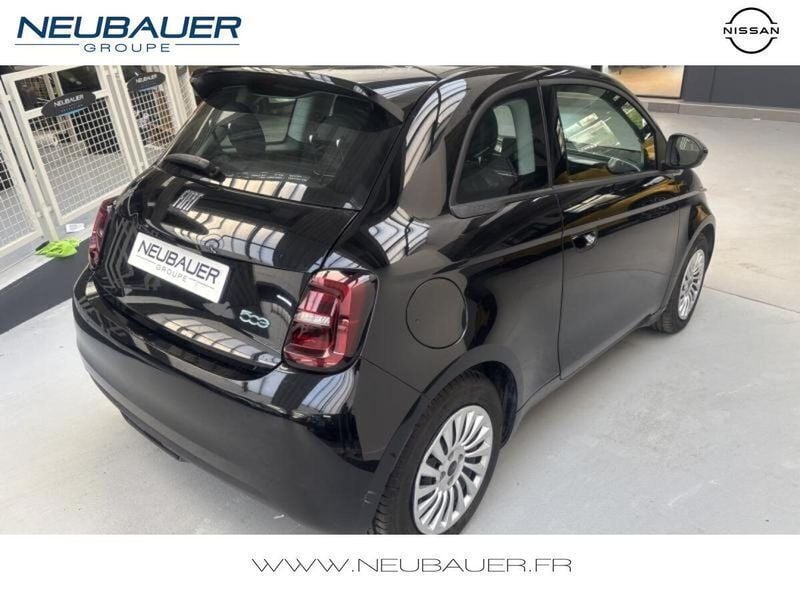 Blanc Utilisé 2022 Fiat 500e Action Berline | 16 970 € (Prix cher) - Image 1/4