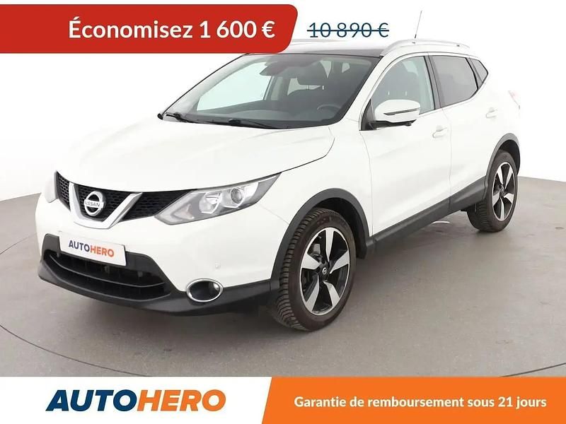 Blanc Occasion 2015 Nissan Qashqai N-Connecta SUV | 9 290 € (Prix juste) - Image 1/2