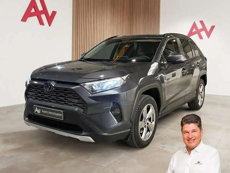 Gris Occasion 2020 Toyota RAV4 Hybrid Plus SUV | 27 990 € (Bon prix) - Image 1/4