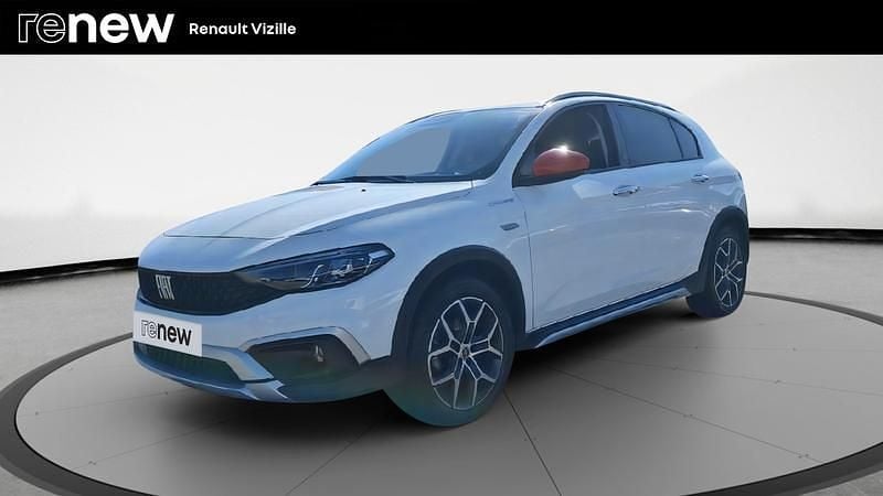 Blanc Utilisé 2022 Fiat Tipo Cross Berline | 16 990 € (Prix assez cher) - Image 1/4