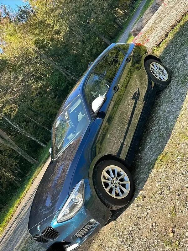 Bleu Utilisé 2012 BMW 118 Citadine | 8 500 € - Image 1/4