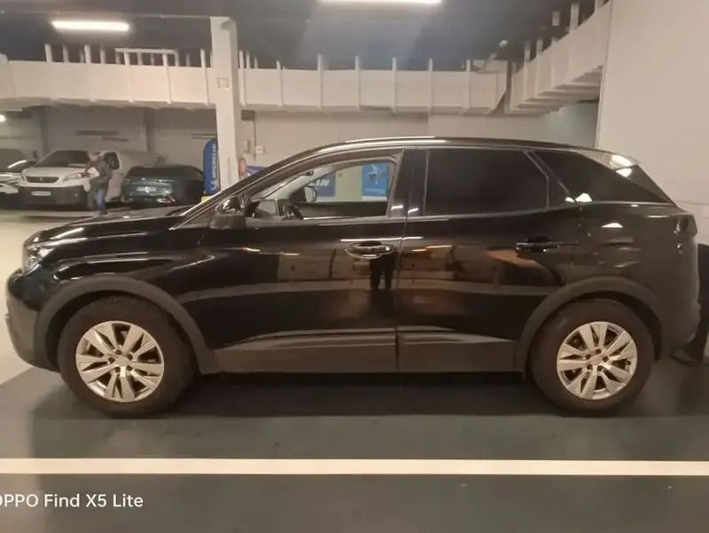 Noir Utilisé 2020 Peugeot 3008 S SUV | 15 190 € (Super prix) - Image 1/4