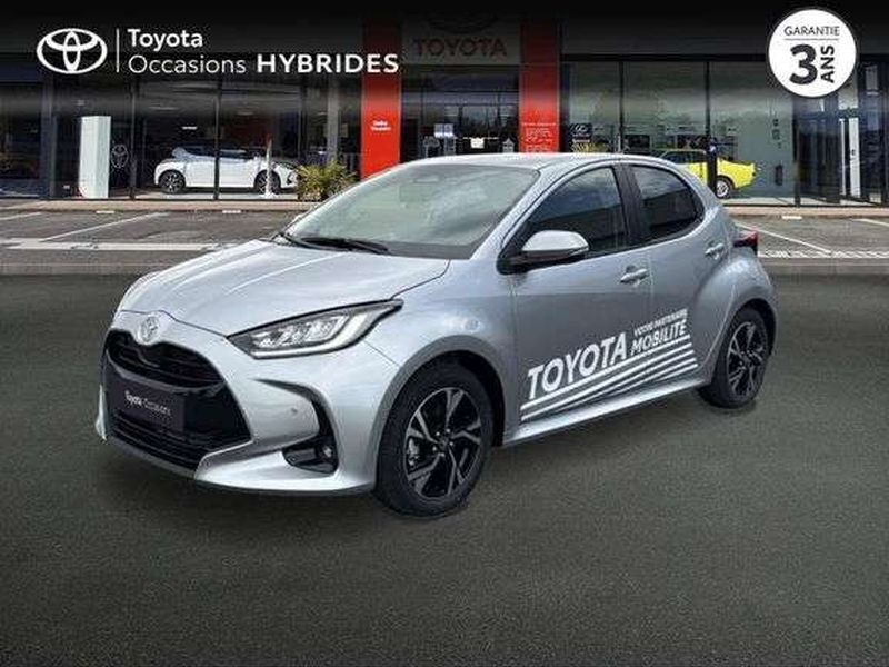 Utilisé 2025 Toyota Yaris Hybrid Design Berline | 23 890 € (Prix juste) - Image 1/1