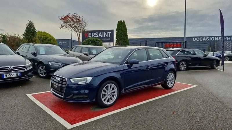 Bleu Utilisé 2020 Audi A3 Business Berline | 23 490 € (Super prix) - Image 1/4