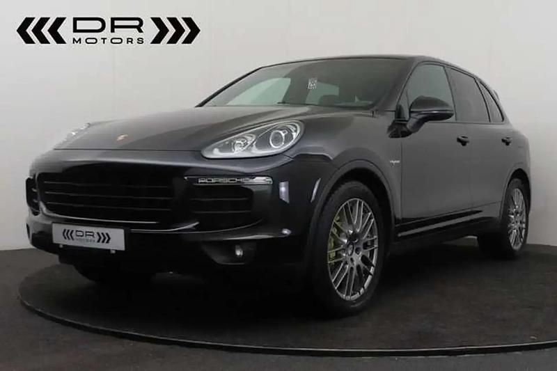 Noir Occasion 2016 Porsche Cayenne SUV | 26 995 € (Super prix) - Image 1/4