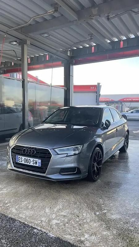 Gris Occasion 2017 Audi A3 Design Berline | 14 300 € (Prix juste) - Image 1/4