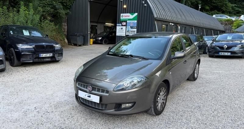Beige Utilisé 2011 Fiat Bravo Dynamic Citadine | 8 000 € - Image 1/4