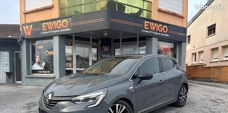 Gris Occasion 2019 Renault Clio IV Initiale Paris Berline | 14 980 € (Prix cher) - Image 1/4