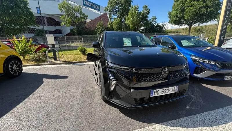 Noir Utilisé 2025 Renault Scénic Esprit Alpine Monospace | 51 890 € (Prix assez cher) - Image 1/3