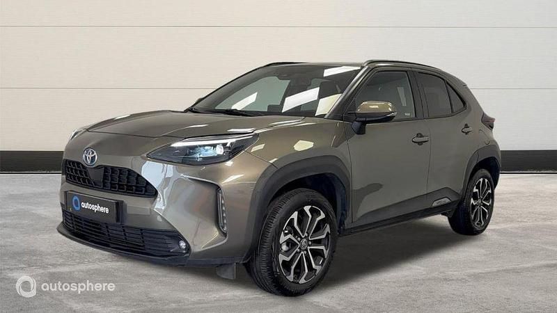 Brun Utilisé 2024 Toyota Yaris Cross Design SUV | 24 990 € (Prix juste) - Image 1/4