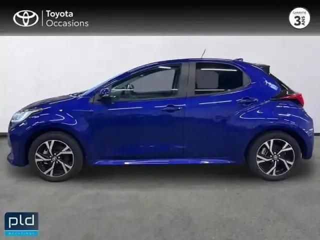 Occasion Toyota Yaris Hybrid Design 116 ch (85 kW) 2025 Bleu genièvre (m) Berline