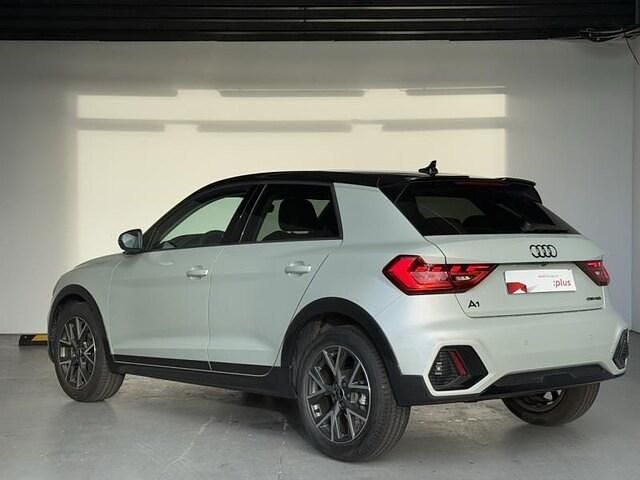 Occasion Audi A1 S-Line 118 ch (86 kW) 2024 Argent rosée métallisé Citadine