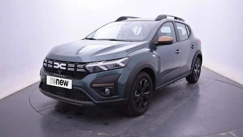 Vert Utilisé 2025 Dacia Sandero Extreme Citadine | 17 999 € (Prix assez cher) - Image 1/4