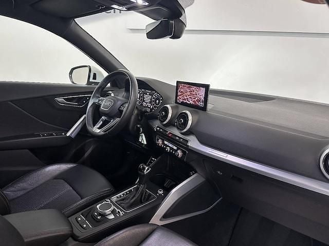 Image 2/4