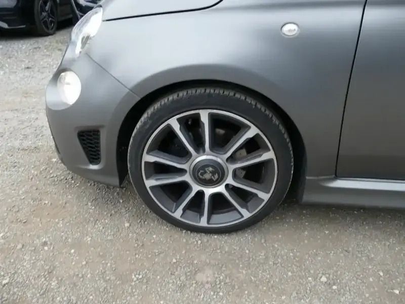 Image 2/4