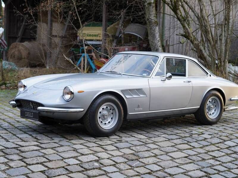Argent Utilisé 1967 Ferrari 330 Coupé | 489 700 € - Image 1/4
