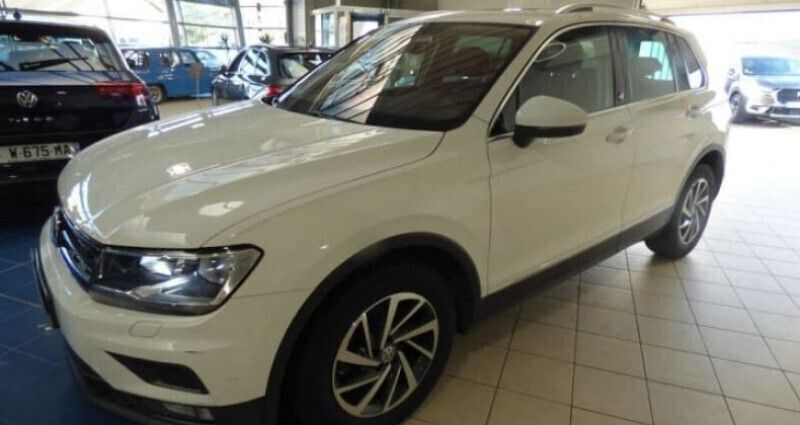 Blanc Utilisé 2017 VW Tiguan Sound SUV | 24 490 € (Prix juste) - Image 1/4