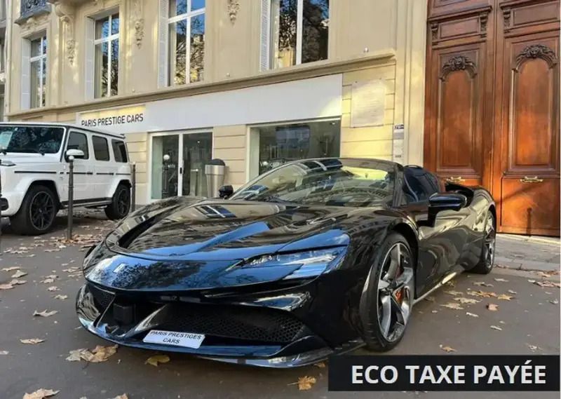 Noir Utilisé 2022 Ferrari SF90 Cabriolet | 639 000 € - Image 1/4