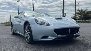 Bleu Occasion 2013 Ferrari California Cabriolet | 94 900 € - Image 1/4