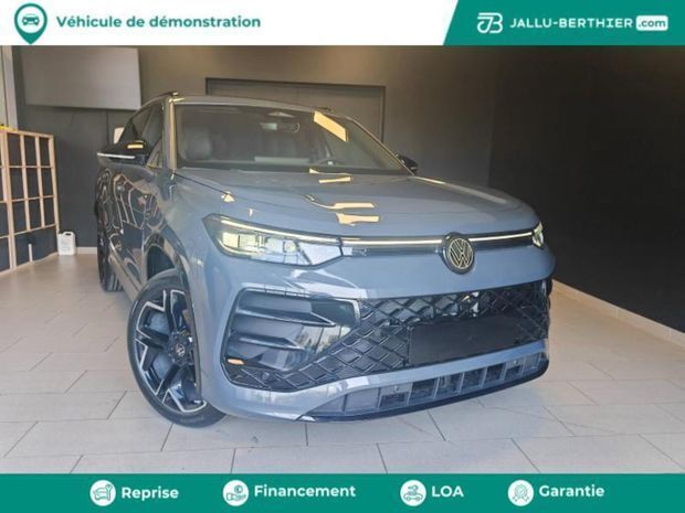 Gris Utilisé 2025 VW Tayron Exclusive SUV | 64 880 € (Prix juste) - Image 1/4