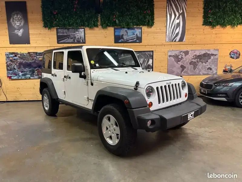 Blanc Utilisé 2011 Jeep Wrangler Unlimited SUV | 29 900 € - Image 1/4