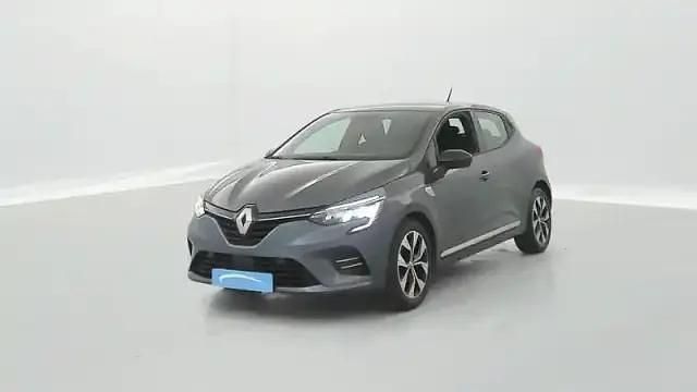 Gris titanium Occasion 2022 Renault Clio V LIMITED Berline | 14 170 € (Prix juste) - Image 1/4
