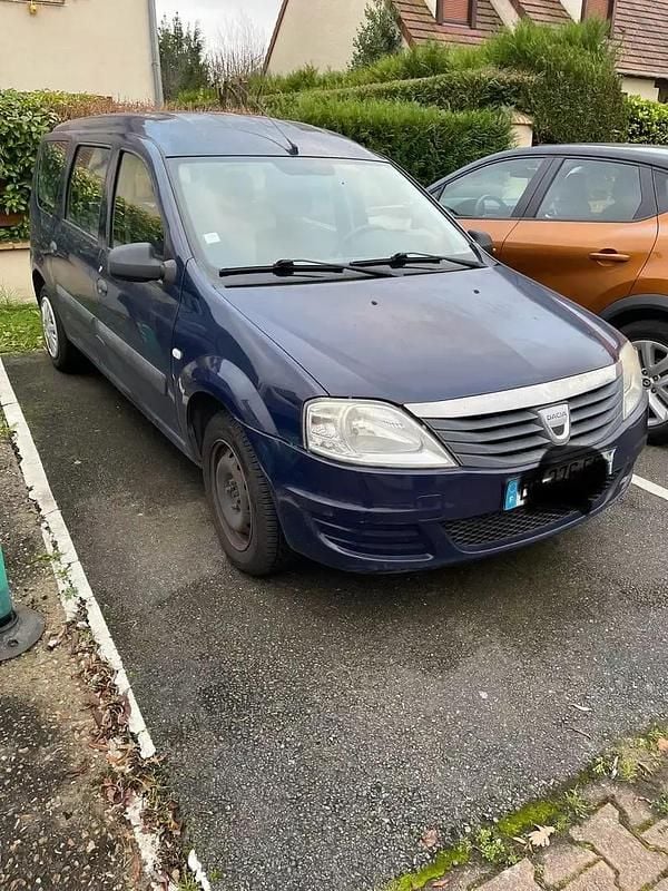 Bleu Occasion 2010 Dacia Logan MCV Break | 4 800 € - Image 1/4