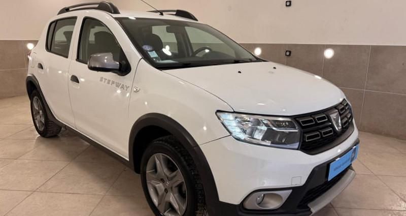 Occasion 2017 Dacia Sandero Stepway Citadine | 9 990 € (Prix juste) - Image 1/4