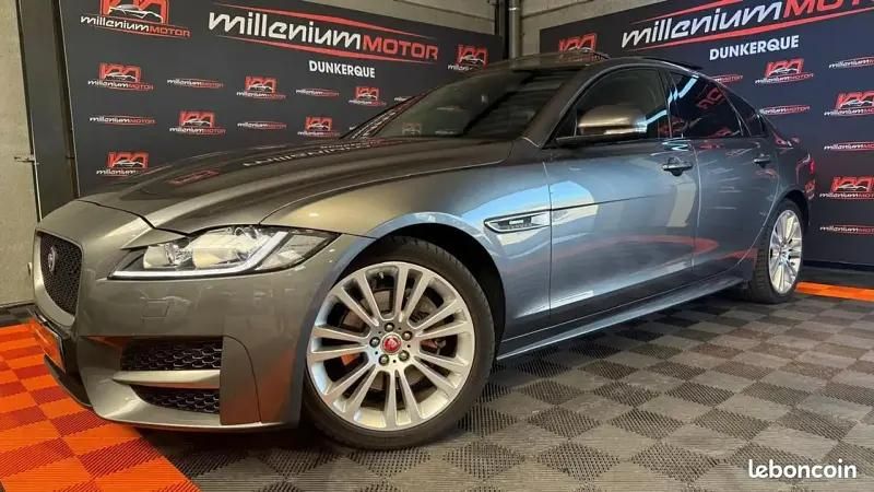 Gris Utilisé 2018 Jaguar XF R-Sport Berline | 23 490 € (Prix juste) - Image 1/4