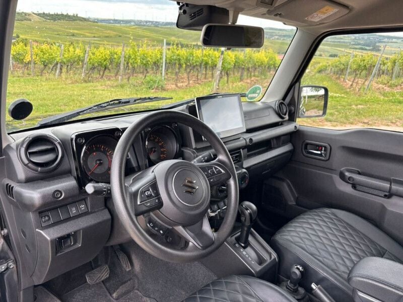 Utilisé 2019 Suzuki Jimny SUV | 40 100 € (Prix juste) - Image 1/4