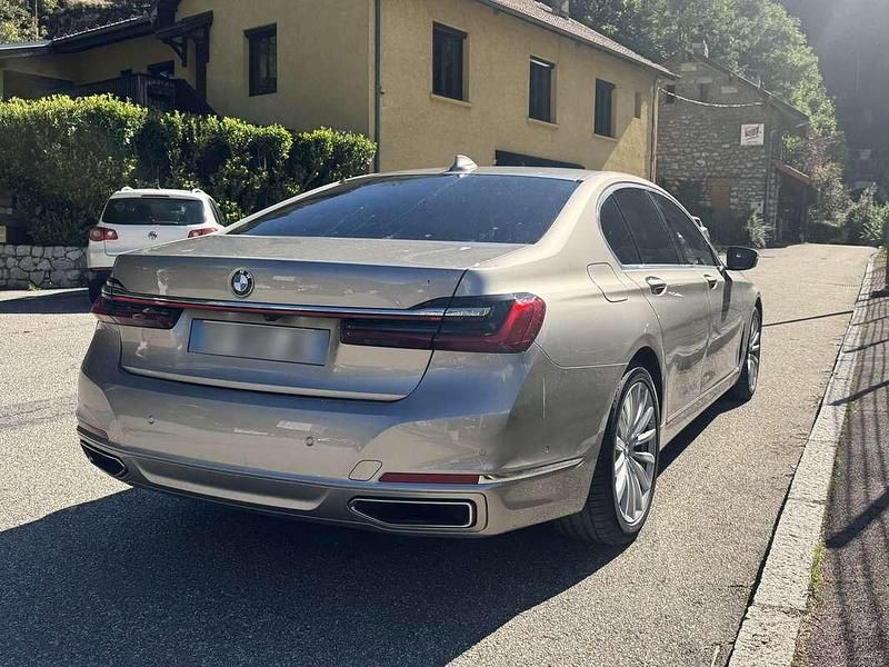 Occasion BMW 730 286 ch (210 kW) 2021 Gris Berline