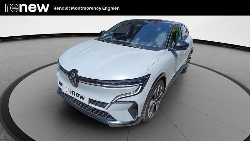 Gris Utilisé 2023 Renault Mégane Techno Berline | 24 980 € (Bon prix) - Image 1/4