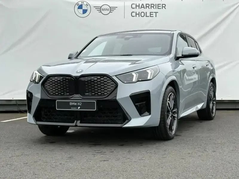 Nouvelle 2025 BMW iX2 M Sport SUV | 50 970 € (Prix assez cher) - Image 1/4