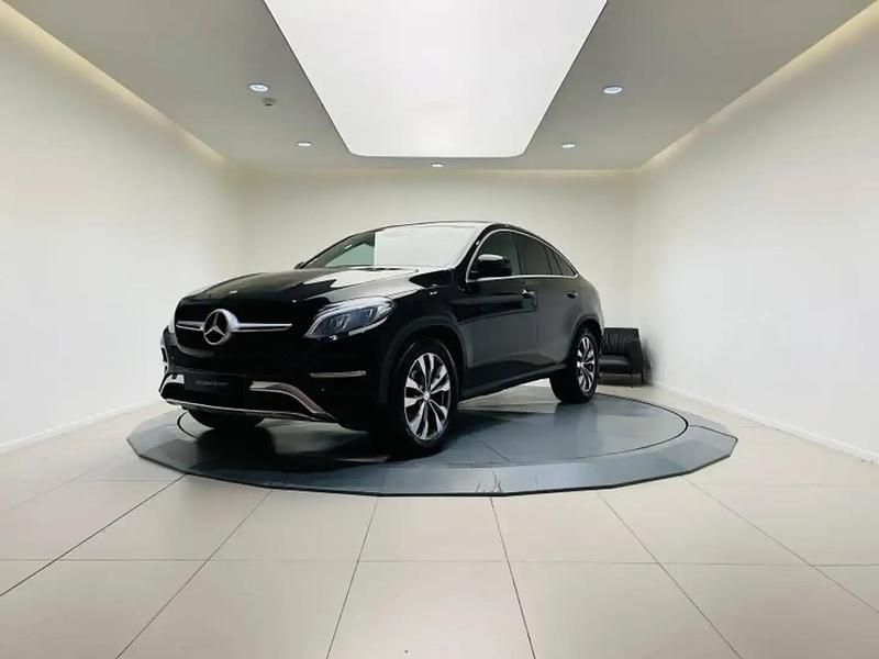 Noir Utilisé 2016 Mercedes GLE350 Executive SUV | 28 900 € - Image 1/4