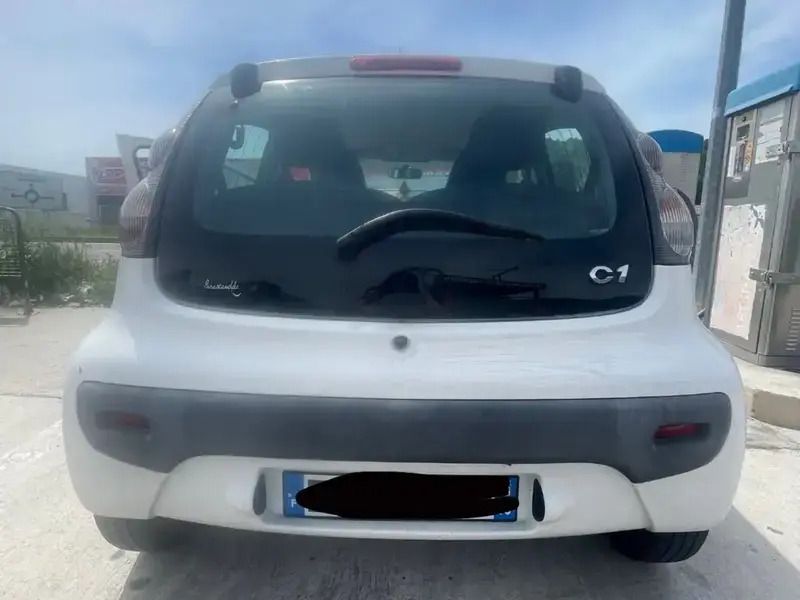 Blanc Utilisé 2008 Citroën C1 Citadine | 2 400 € - Image 1/4