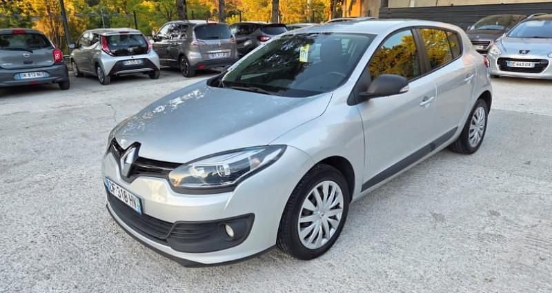 Gris Utilisé 2014 Renault Mégane III Life Berline | 4 990 € (Super prix) - Image 1/4