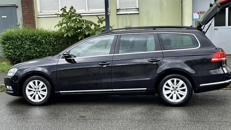 Noir Utilisé 2011 VW Passat Break | 11 999 € - Image 1/4