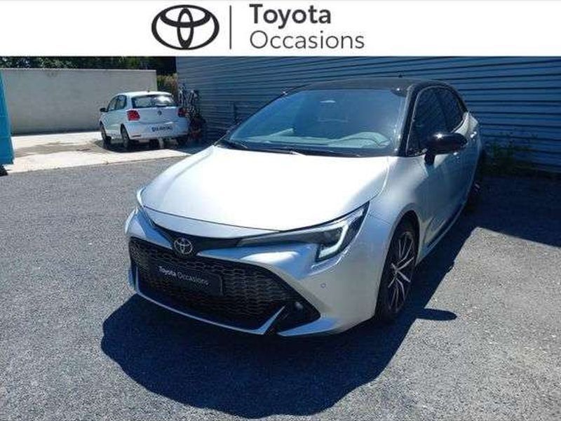Nouvelle 2025 Toyota Corolla Sport Berline | 29 900 € (Prix assez cher) - Image 1/1