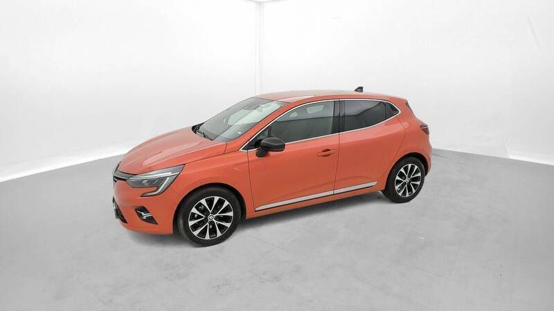 Orange Utilisé 2023 Renault Clio V Techno Citadine | 16 890 € (Bon prix) - Image 1/1