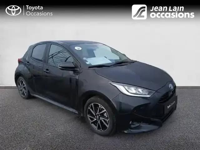 Occasion Toyota Yaris Hybrid 2022 Noir Berline