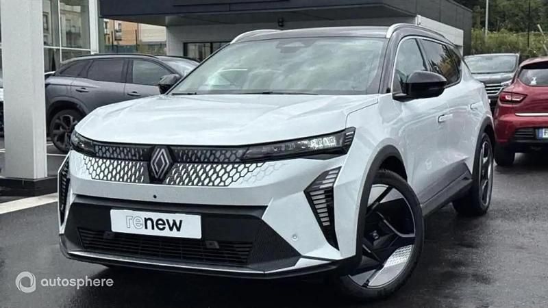 Utilisé 2025 Renault Scénic Iconic Monospace | 49 290 € (Prix juste) - Image 1/4