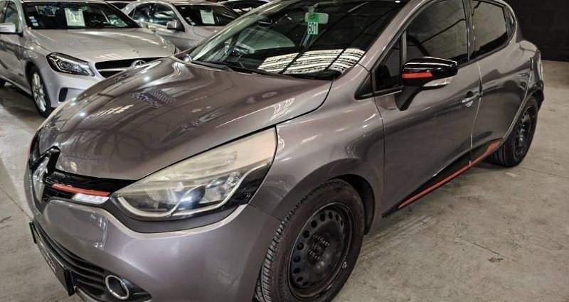 Utilisé 2013 Renault Clio IV Expression Citadine | 4 990 € (Prix juste) - Image 1/4