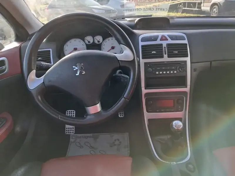 Image 2/4
