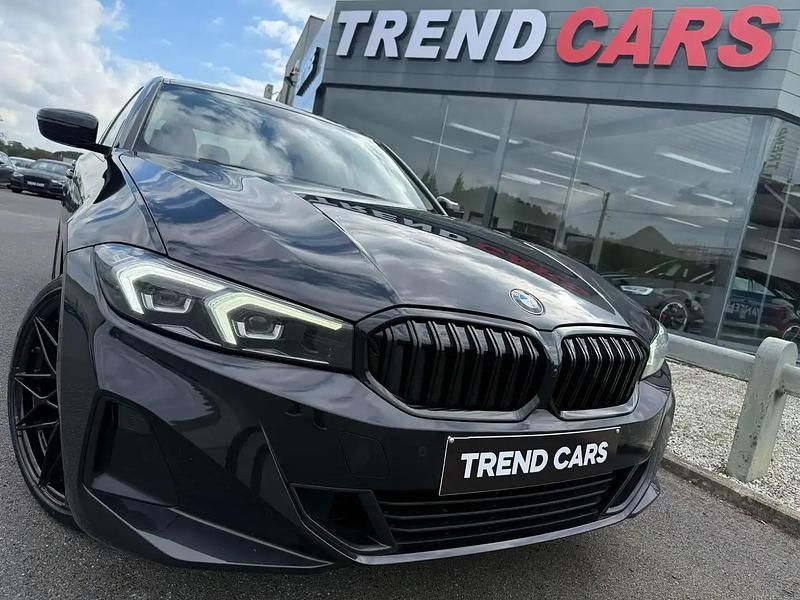 Noir Occasion 2023 BMW 318 Shadowline Berline | 30 499 € (Prix juste) - Image 1/4