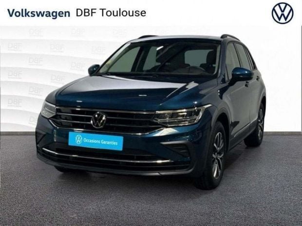 Bleu Utilisé 2023 VW Tiguan Life SUV | 33 789 € (Bon prix) - Image 1/4