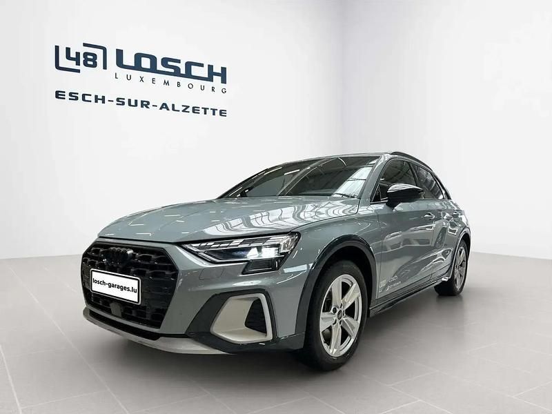 Gris Utilisé 2024 Audi A3 Sport Monospace | 40 088 € (Prix cher) - Image 1/4