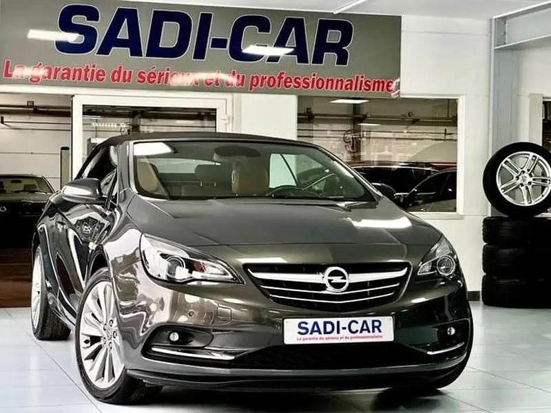 Occasion Opel Cascada Cosmo 140 ch (102 kW) 2014 Gris Cabriolet