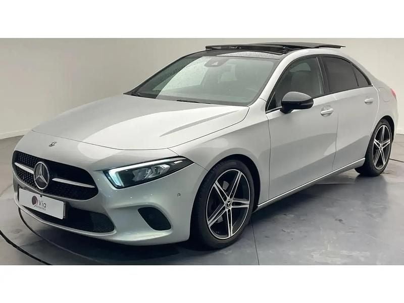 Gris Occasion 2020 Mercedes A200 Progressive Berline | 22 990 € (Prix juste) - Image 1/4