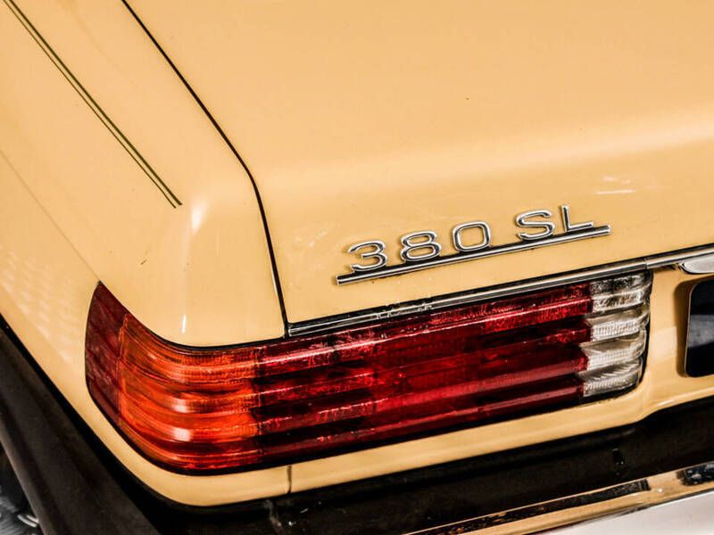 Occasion Mercedes SL380 218 ch (160 kW) 1982 Beige Cabriolet